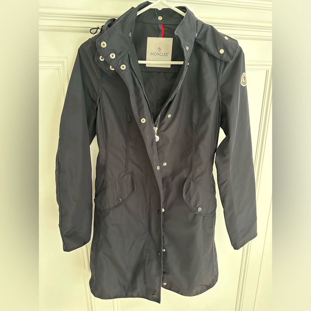 ❌SOLD❌ Moncler Navy Blue Zip Jacket with Removable Hood and Pockets Size XS / 00